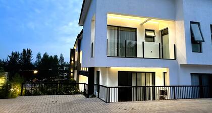 Deluxe Garden View with Private Balcony and BA, Private room