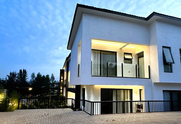Exterior - Coalescence Double Room with Private Balcony and BA, Balcony Room (Kigali)