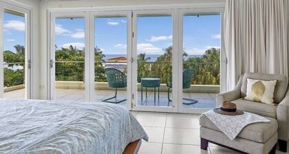 Casa Bravo-Premier BEACH VIEW- Shacks Beach-Near Villa Montana Beach Resort