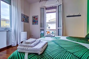 1 chambre, fer et planche à repasser, Wi-Fi, draps fournis