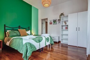 1 quarto, ferros/tábuas de passar roupa, Wi-Fi, roupa de cama