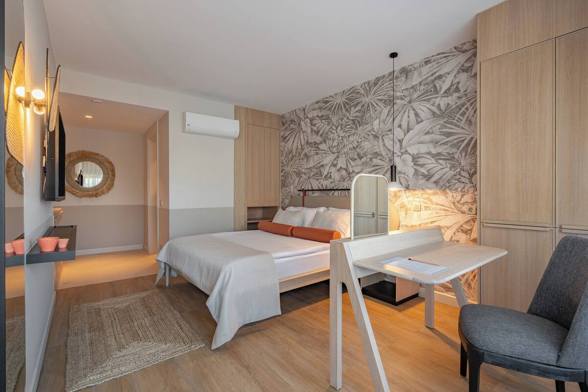 Economy Double Room
