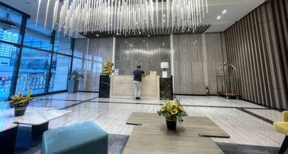 Blackjack Suite @ Uptown Parksuites T2 / 35th Flr