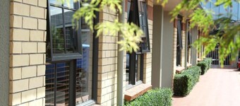 Quantum Lodge Motor Inn