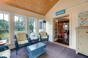 Interior - Peaceful Atlantic Cottage w/ Deck & Yard! (Atlantic)