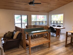 Interior - Island Retreat on Lower Buckhorn (lakefield)