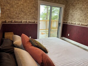 4 bedrooms, bed sheets - Island Retreat on Lower Buckhorn (lakefield)