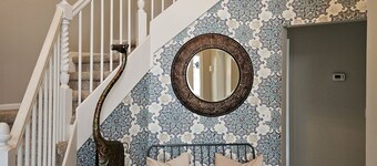 Fun-in-a-Box. 10 min to A2, great for groups.