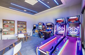 Spielezimmer