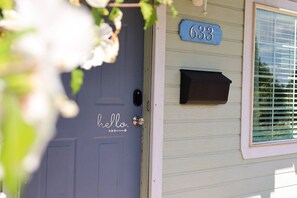 Exterior detail - Modern Home In Heart Of Downtown Klamath Falls  (Klamath Falls)