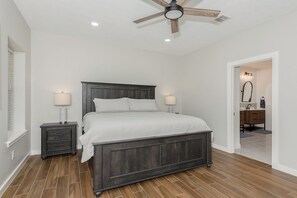 4 bedrooms, WiFi, bed sheets