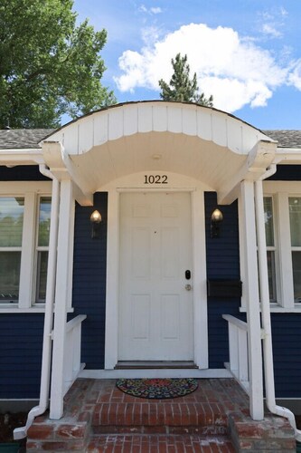Cozy Comfort Minutes From Downtown Klamath Falls