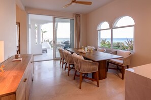 Dining - Luxury & Modern Ocean Front- On The Beach! (San José del Cabo)