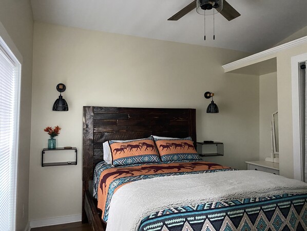 1 habitación, tabla de planchar con plancha, wifi y ropa de cama 