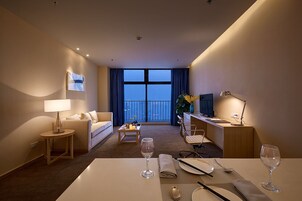 行政套房 | 起居区 | 电视