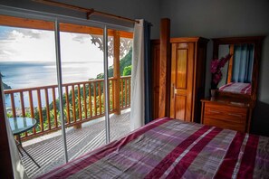 2 bedrooms, iron/ironing board, WiFi, bed sheets - Majestic Villa, breathtaking view of famous Pitons, Ocean and Soufriere Town (Soufriere)