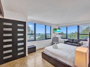 2 bedrooms, iron/ironing board, travel crib, WiFi