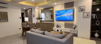 Luxury Haven Near Walking Street

