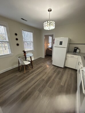 Fridge, microwave, oven, stovetop - Condo Near it All (North Charleston)