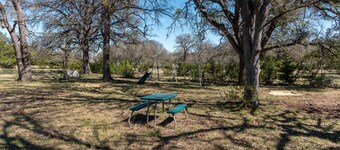 Welcome to Grizzly Acres! Far out; close by! Secluded barndo/house near Austin!