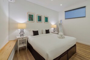 1 camera, ferro/asse da stiro, culla da viaggio, Wi-Fi