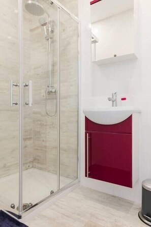 Hair dryer, towels