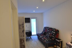 TV - Pátios das Marias - Tulipa (Setúbal)