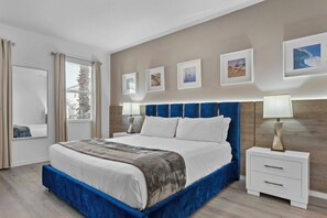 15 Schlafzimmer, Bügeleisen/Bügelbrett, Reisekinderbett, WLAN