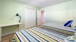 2 bedrooms, iron/ironing board, free WiFi, bed sheets