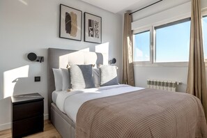 2 dormitorios, tabla de planchar con plancha, wifi y ropa de cama