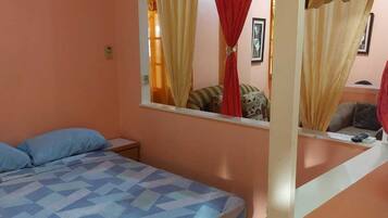 Individualmente decorados, individualmente mobiliados, cortinas blackout