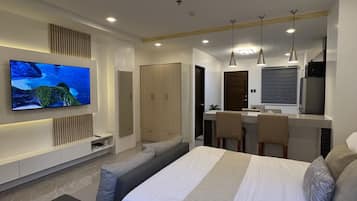 1 habitación, wifi y ropa de cama