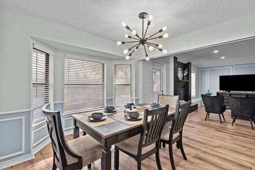 Golden DFW - Near Stadiums, Large Pool, Fire Pit