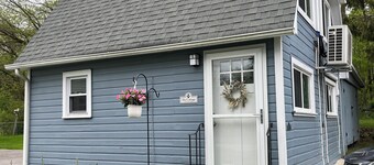 Stay at this charming one bedroom cottage and enjoy exploring the Finger Lakes.