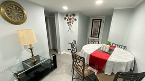 Studio, 1 Schlafzimmer, Raucher, Terrasse | Speisen