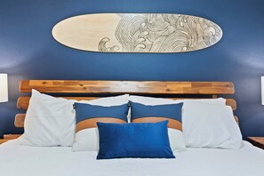 4 bedrooms, desk, iron/ironing board, travel cot