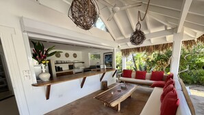 Vila, 5 kamar tidur, teras, pemandangan kebun | Lounge