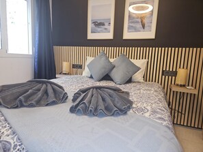 2 bedrooms, iron/ironing board, Internet