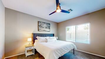 3 Schlafzimmer, Bügeleisen/Bügelbrett, Internetzugang, Bettwäsche