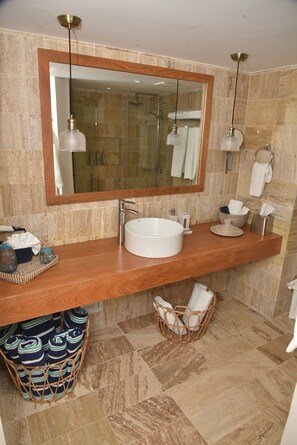 Shower, hair dryer, towels, soap