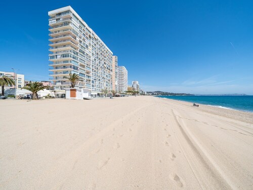 Apartment facing the sea on the Costa Brava