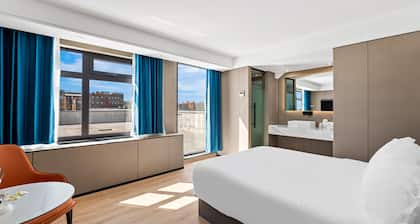 Ly New York Hotel