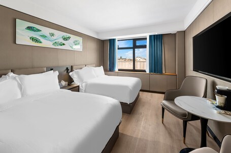 Ly New York Hotel - Image 14