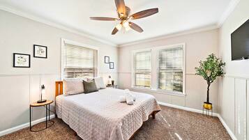 3 Schlafzimmer, Bügeleisen/Bügelbrett, Reisekinderbett, WLAN