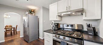 Large Yard w/ BBQ Pit | Charming 3BR Baytown Home