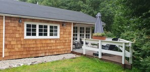 Terrace/patio - Tiny House 'Weißenthalsmühle Birkenhäuschen' with Private Terrace (Niedenstein OT Kirchberg)