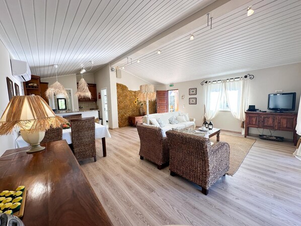 House | 1 bedroom - Villa Irene in Mexilhoeira Grande (Portimão)