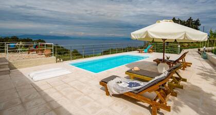 Villa Agni in Antipaxos