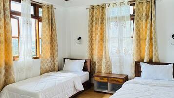 5 bedrooms, bed sheets