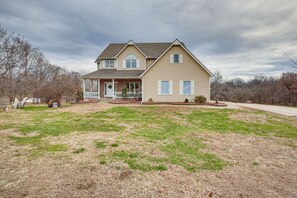 Exterior - 5 Mi to Fort Osage: Quiet Countryside Studio (Sibley)